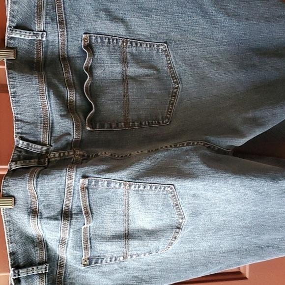 Lane Bryant blue Jean 2 button shorts shorts 5 pocket - Picture 8 of 14